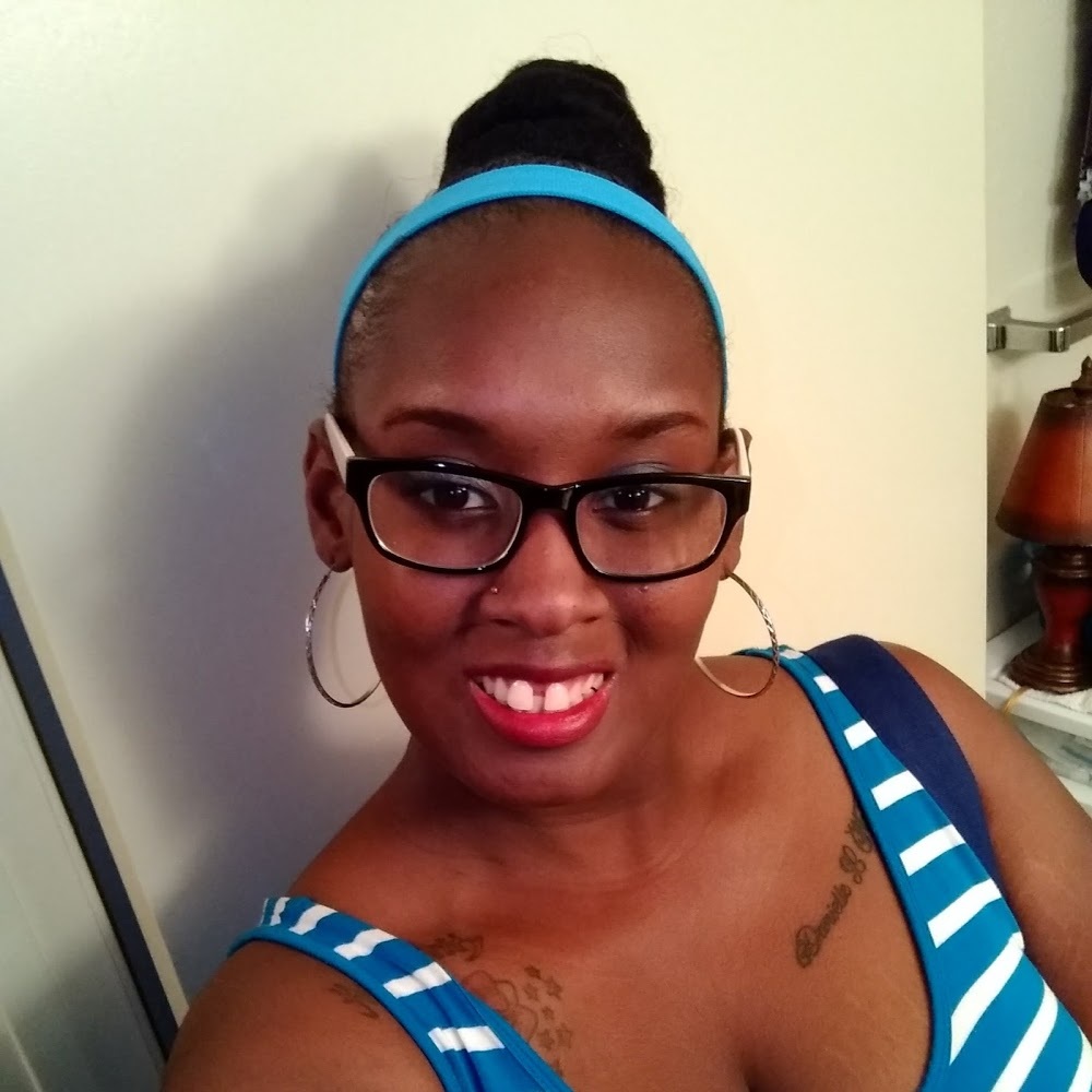 Meet your Posher, Kendra
